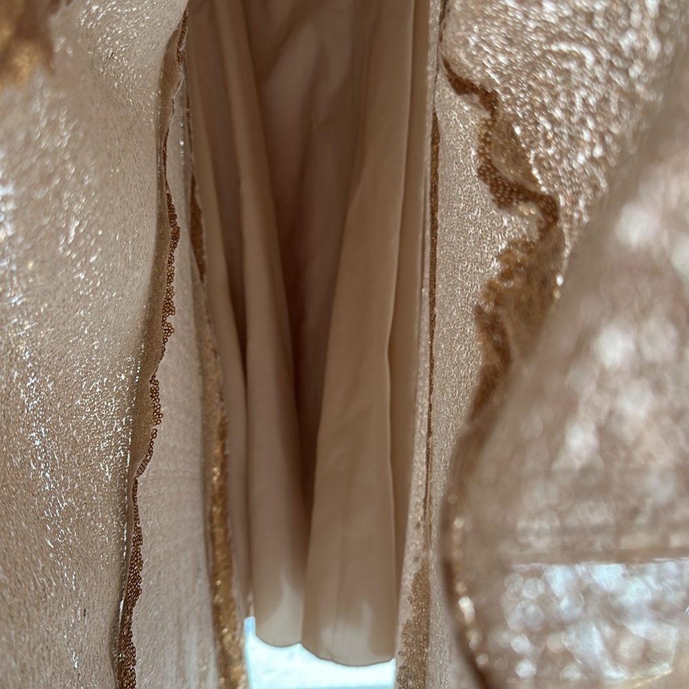 Only worn once Tony bowls long gold sequence dress⭐️ - Picture 8 of 13